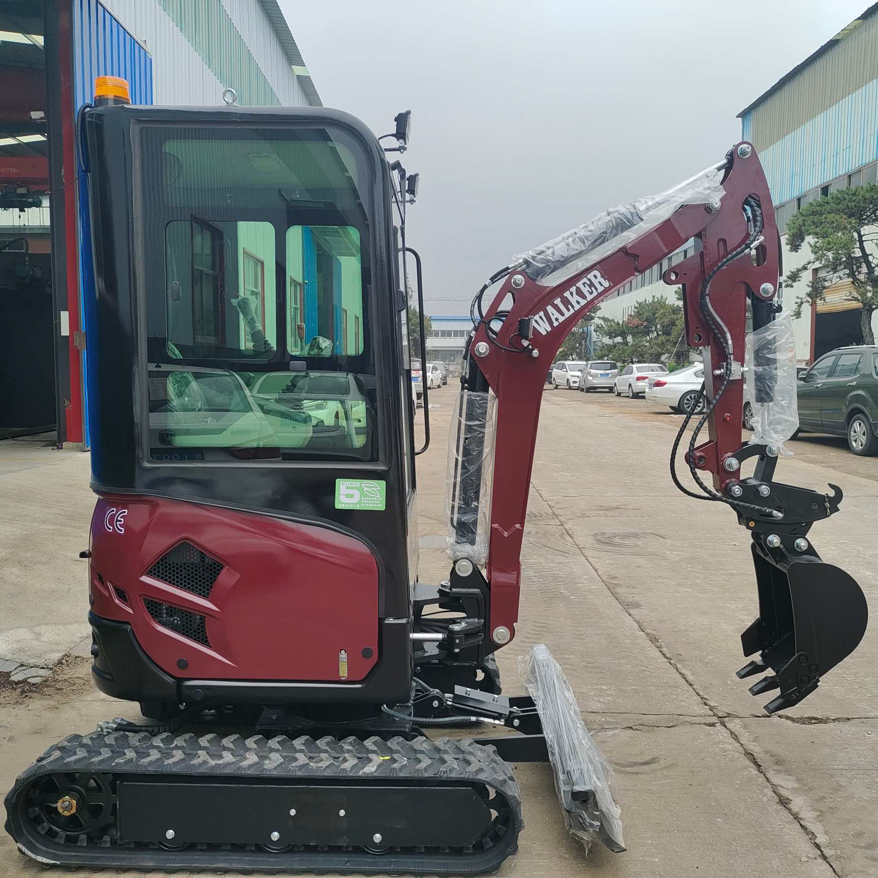 Mini-pelle de 1,8 tonne