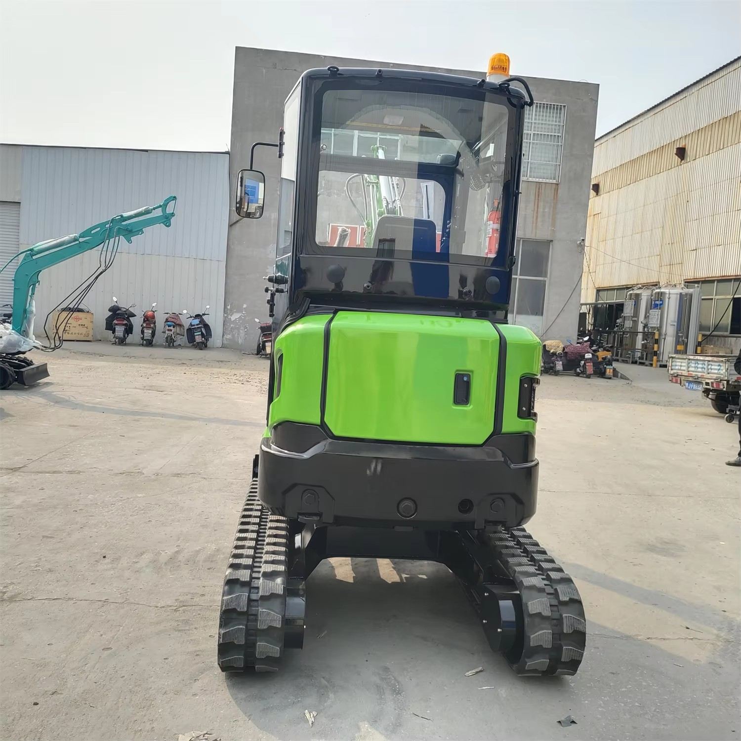 mini-pelle de 3 tonnes