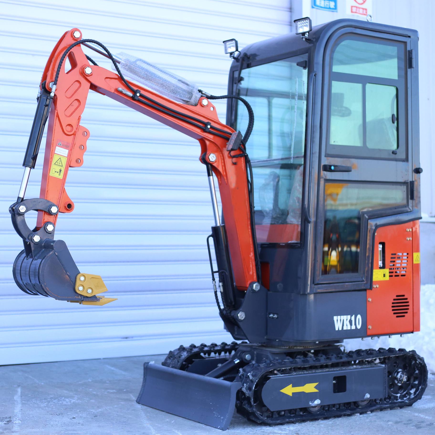 1 Tonne Excavatrice